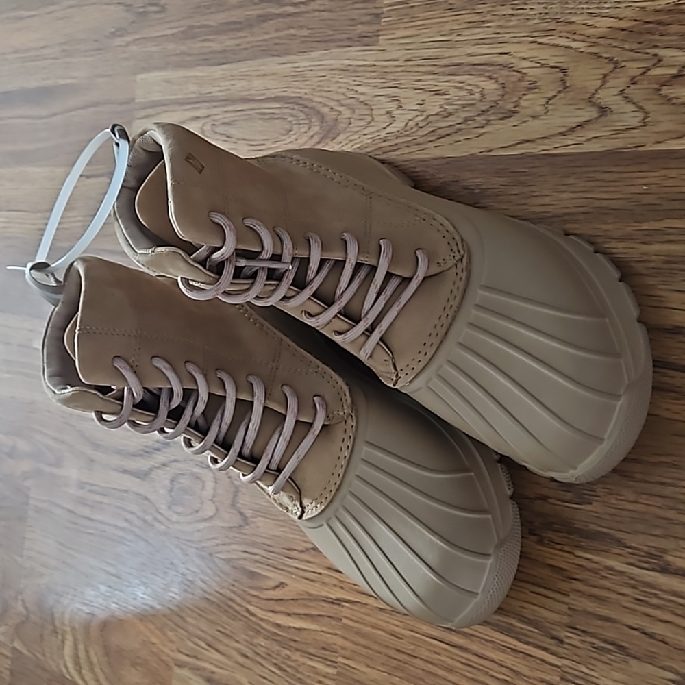 Women's Sperry Boots
